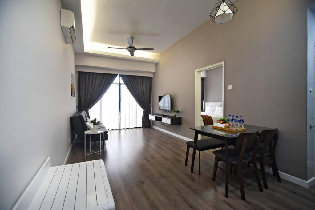 Instay Costa Mahkota Next To Mahkota Parade 말라카 외부 사진